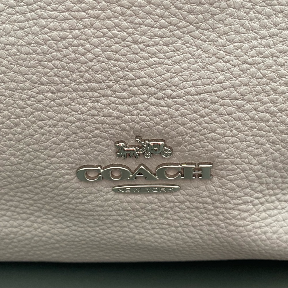 NWOT Coach Pebbled Leather Abby Duffle Grey Birch - Picture 8 of 16